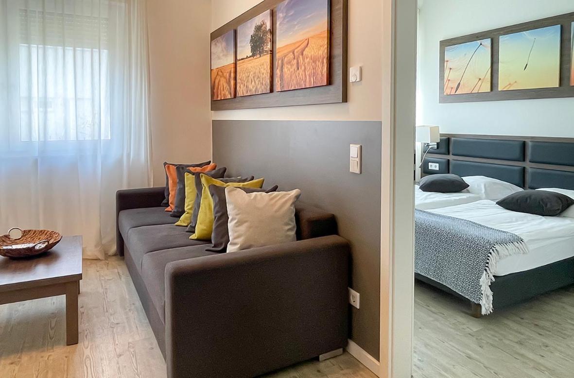 PRIMA Inn Ferienwohnungen Seetor Residenz Neuruppin Exterior foto