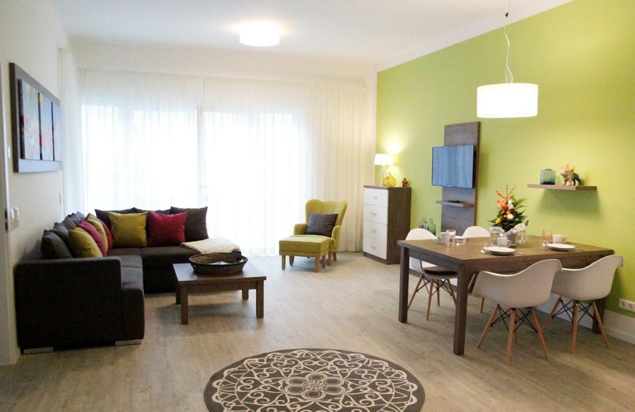PRIMA Inn Ferienwohnungen Seetor Residenz Neuruppin Exterior foto